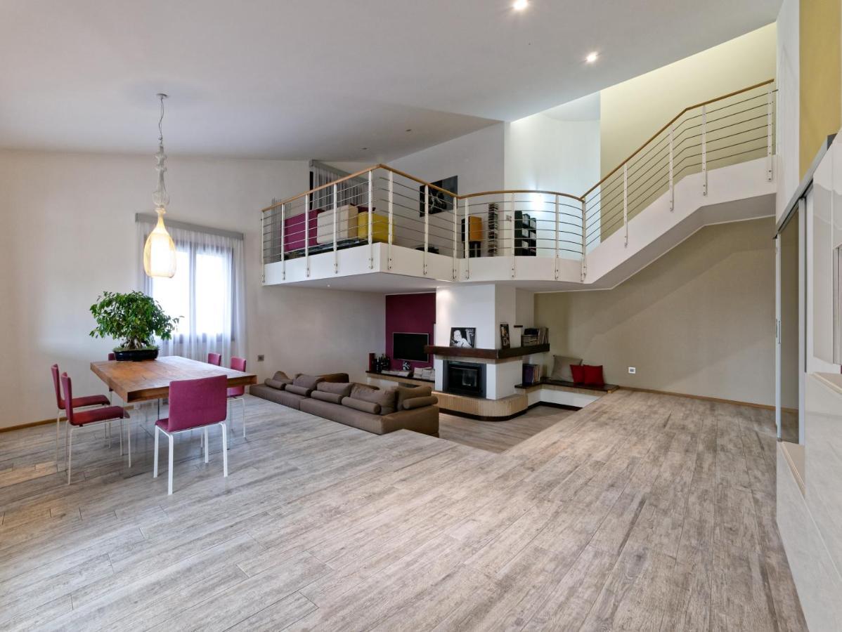 Nifty Intera Villa Con Piscina Relax, Idromassaggio E Sauna Muscletto エクステリア 写真